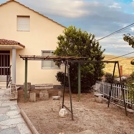Casina Carreiro بيت للعطل